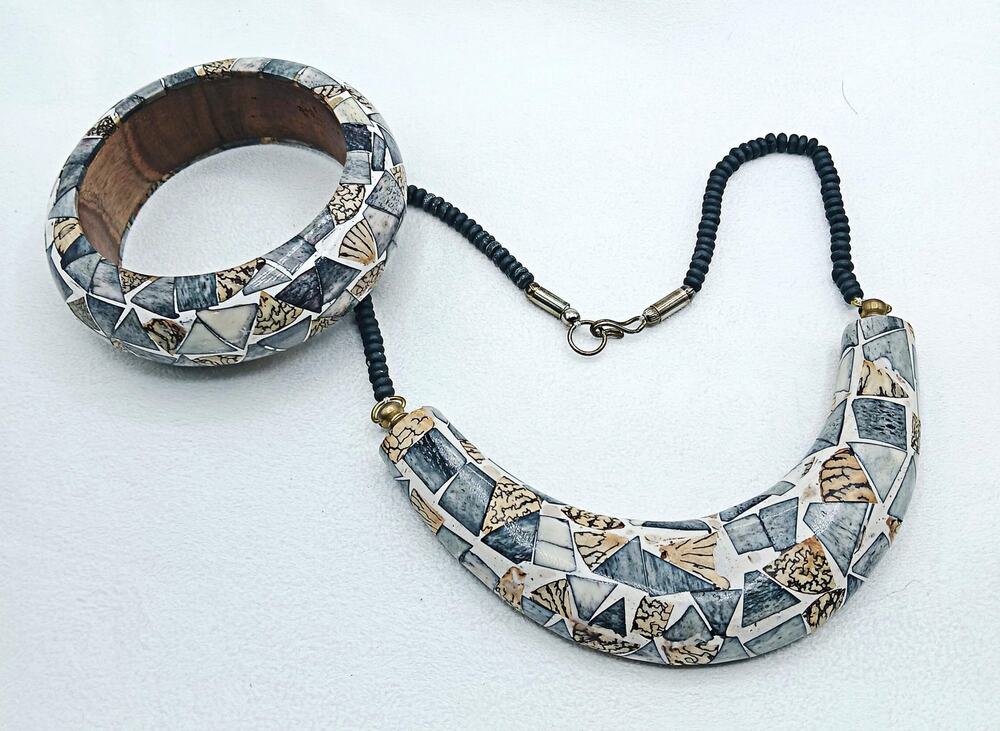 Made in India Vintage Hand Designed Wood Necklace and Bracelet